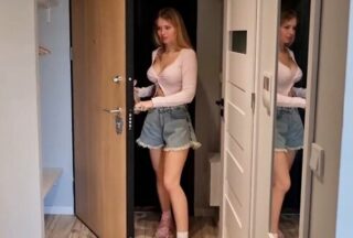 A Young Girl In Socks Pleased The Guy With A Blowjob In Bed