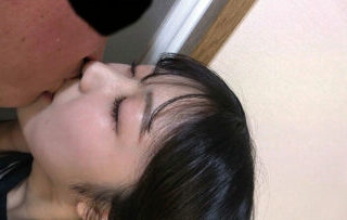 C-2913 Please Cuckold My Wife. A Collection Of Rare Videos From The Archives [12]