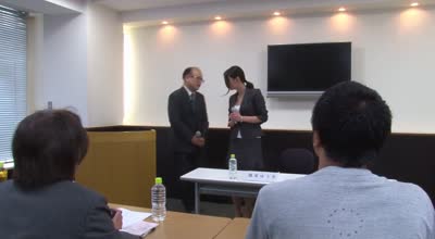 DLY-007 A Female Office Worker Who Was Appointed To A New Radio Program Was Exposed To The Public In Front Of A National Audience.