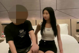 Sexy girl is so charming and charming, she can’t stop paying for sex without condom — Push cart to explore