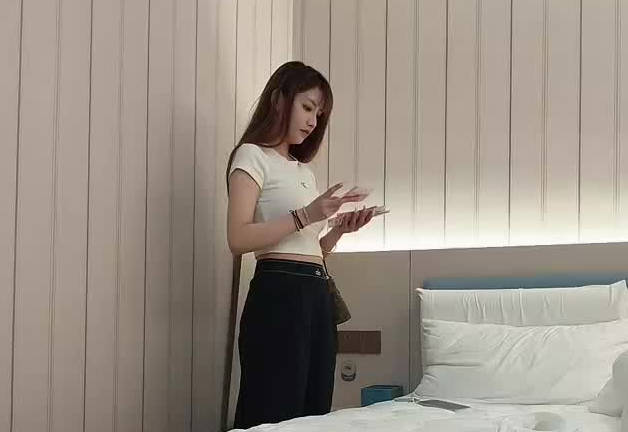 Today I made a date with a 19-year-old sister-Brother Qiang