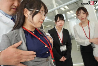 SDJS-331 «What happens if a person is made to squirt endlessly?» Three female SOD employees seriously investigate. A total of 82 spreads! Long distance! Continuous! Explosion squirting experiments. SOD Sex Science Lab Report 21