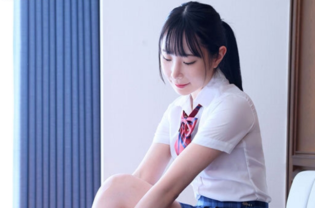 Uncensored MIAB-537 Total Territory X Uniform X Panty Shot, Fetishism. I Want To Defile Those Beautiful Legs.