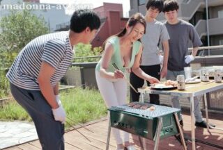 JUL-797 Continued to be squid by uncontrollable copulation of my son’s friend … Yumi Kazama