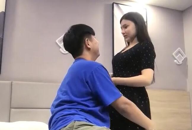 Xiao Bao Seeks Flowers 12-7 — Internet Celebrity Girl