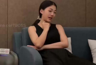 7BOSS (a popular online platform) was having sex with a tall, sexy girl who kept moaning «It feels so good! Don’t stop!»