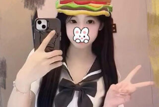 The 1.68-meter-tall high school girl, whom I deflowered a year ago, came to the hotel wearing her school uniform.